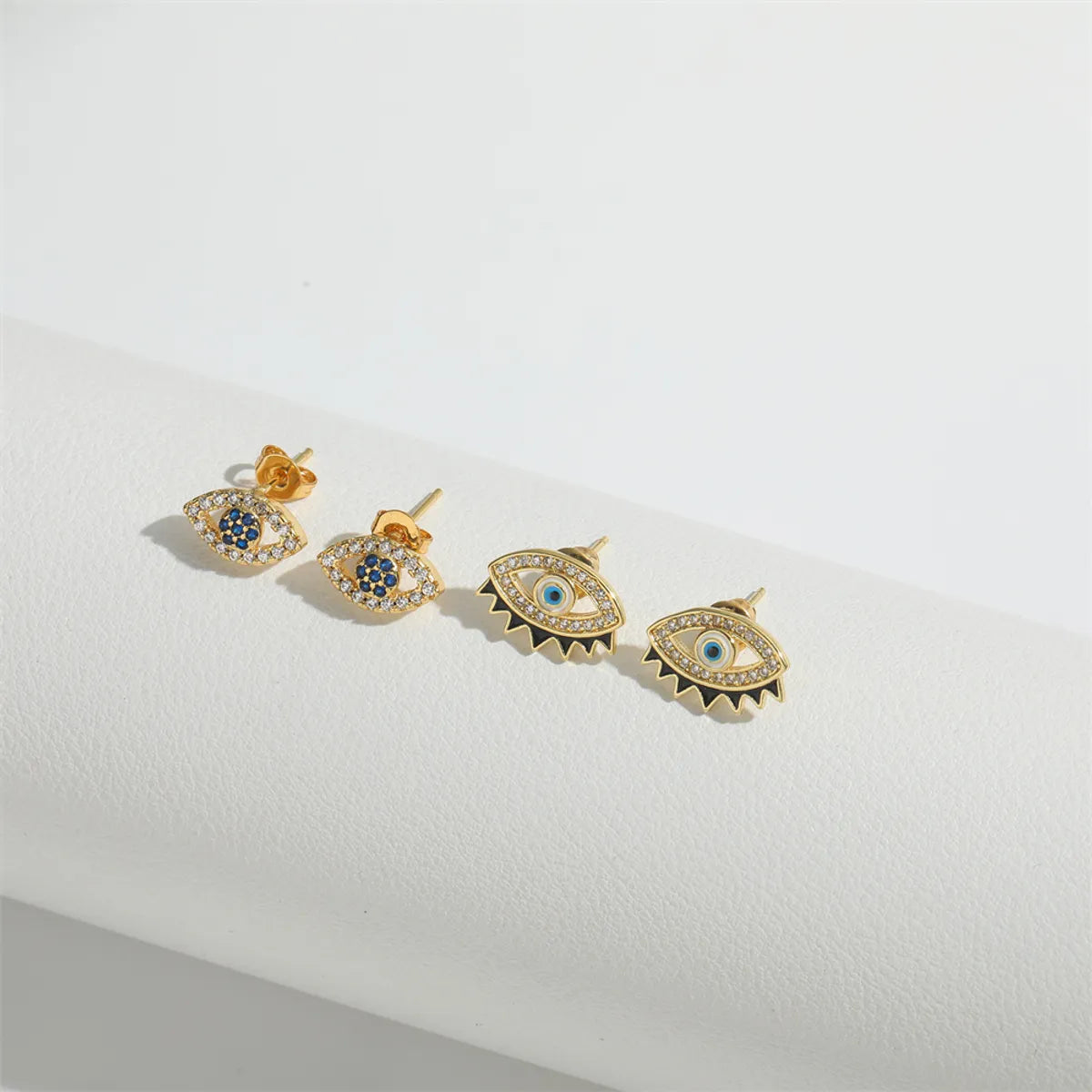 1 Pair Elegant Simple Style Commute Devil'S Eye Enamel Inlay Copper Zircon 14K Gold Plated Ear Studs