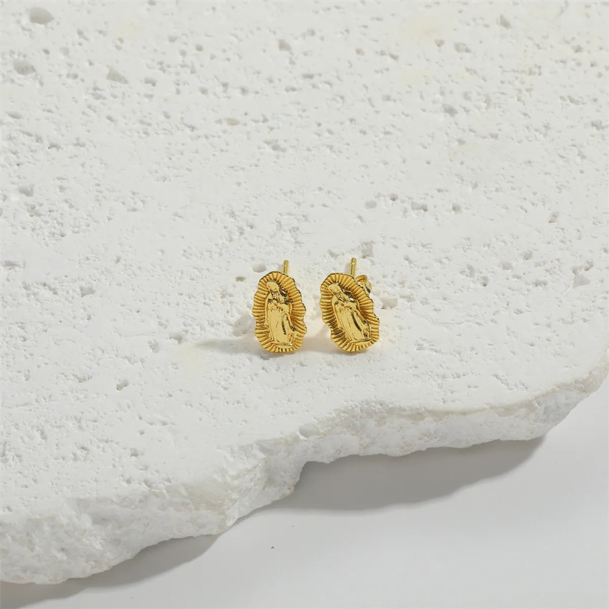 1 Pair Elegant Simple Style Commute Human Inlay Copper Zircon 14K Gold Plated Ear Studs