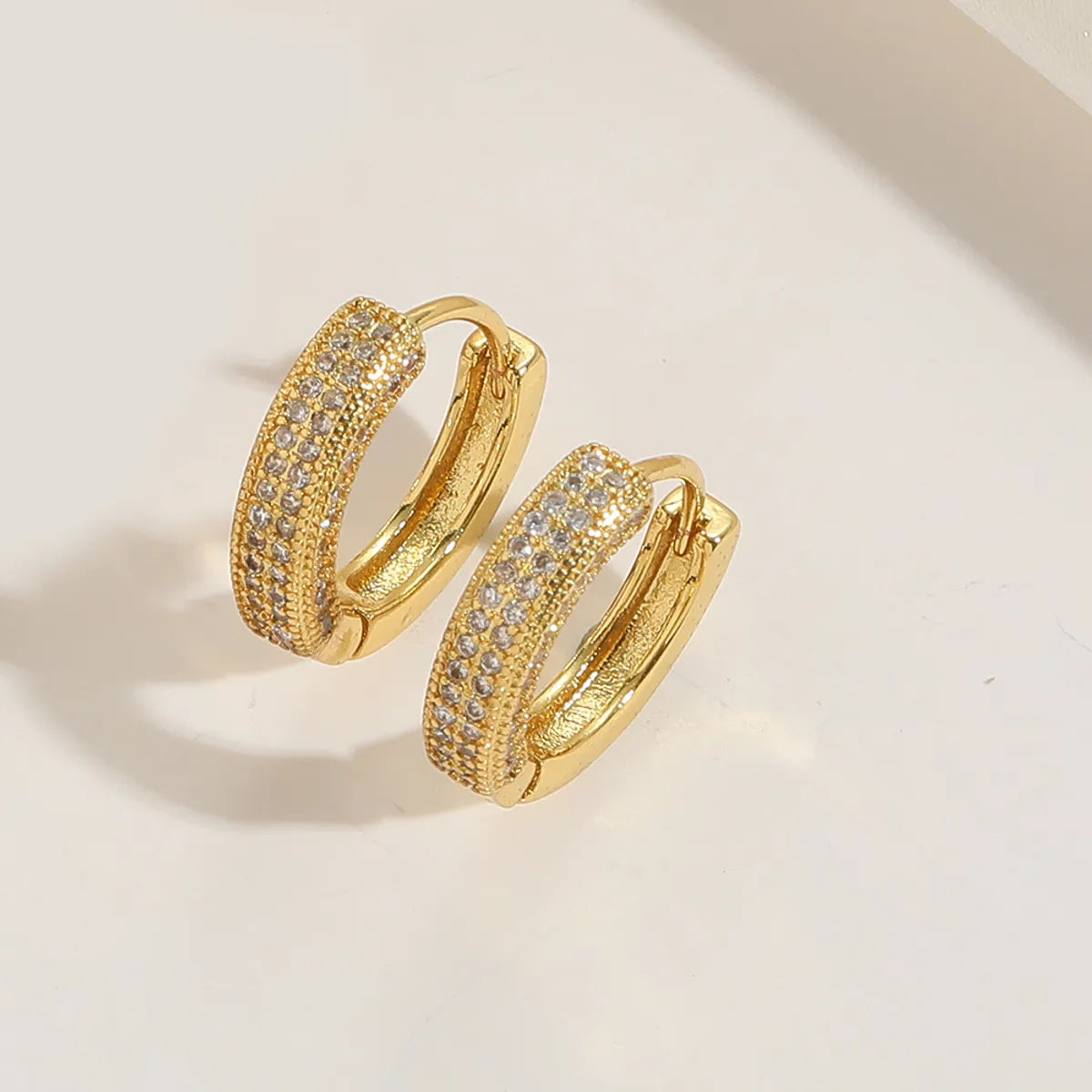 1 Pair Elegant Simple Style Commute Solid Color Plating Inlay Copper Zircon 14K Gold Plated Earrings