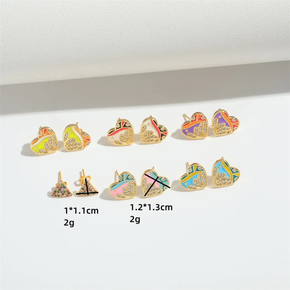 1 Pair Elegant Simple Style Commute Triangle Heart Shape Enamel Inlay Copper Zircon 14K Gold Plated Ear Studs