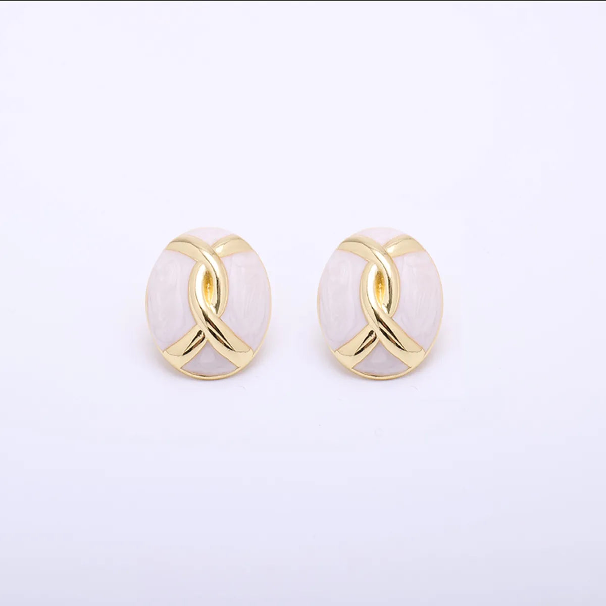 1 Pair Elegant Simple Style Eye Solid Color Asymmetrical Plating Copper Zircon Gold Plated Silver Plated Ear Studs