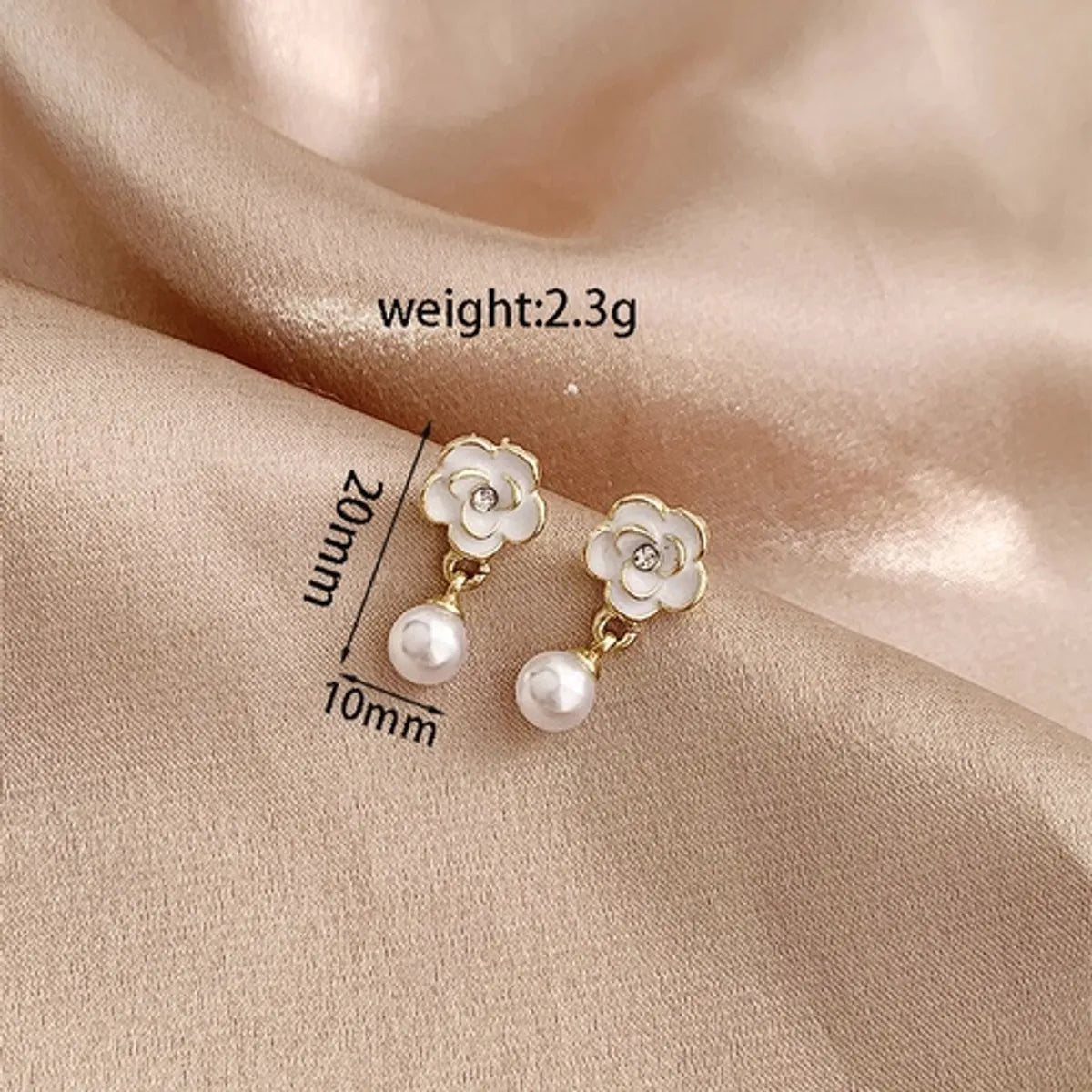 1 Pair Elegant Simple Style Flower Plating Inlay Alloy Artificial Pearls Gold Plated Drop Earrings