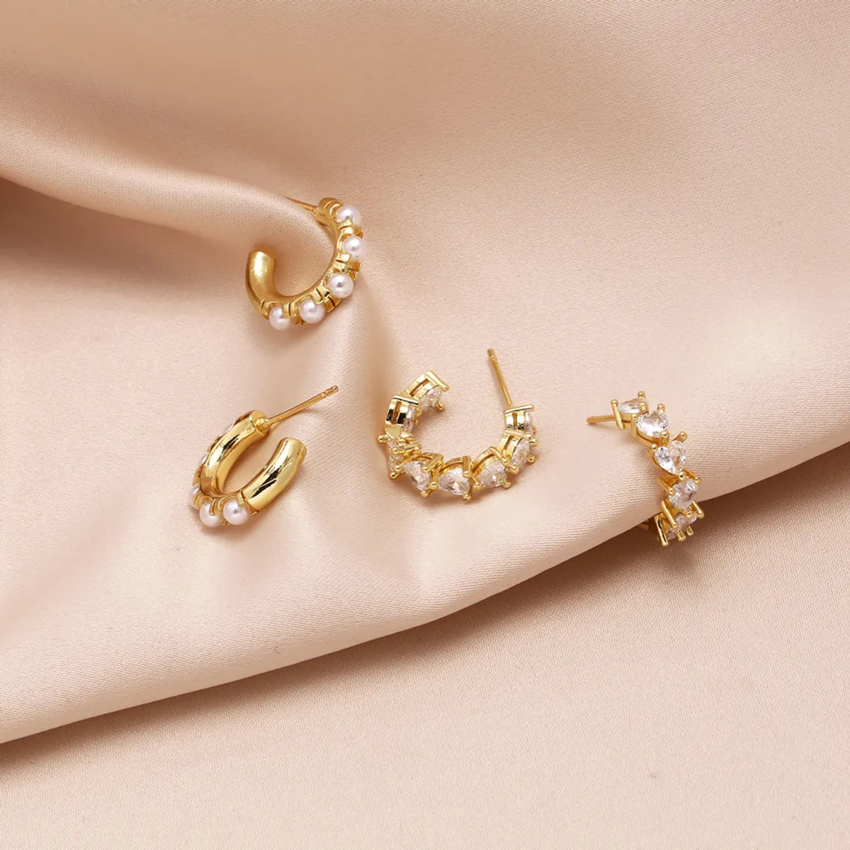 1 Pair Elegant Simple Style Geometric Copper Zircon 18K Gold Plated Ear Studs