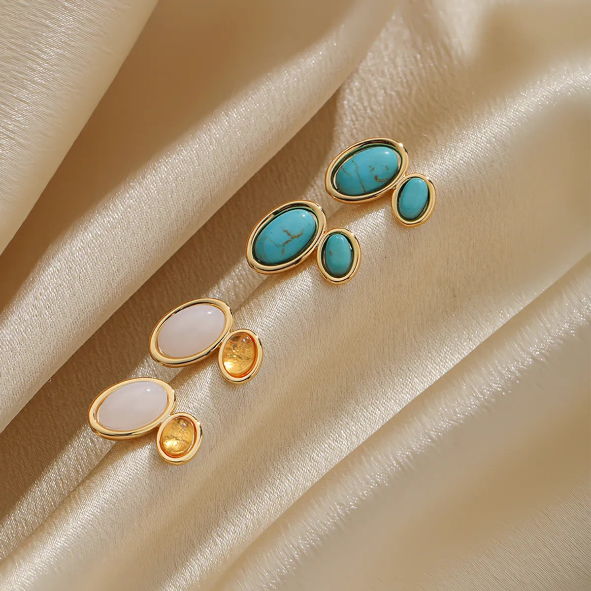 1 Pair Elegant Simple Style Geometric Inlay Copper Resin Turquoise 18k Gold Plated Ear Studs