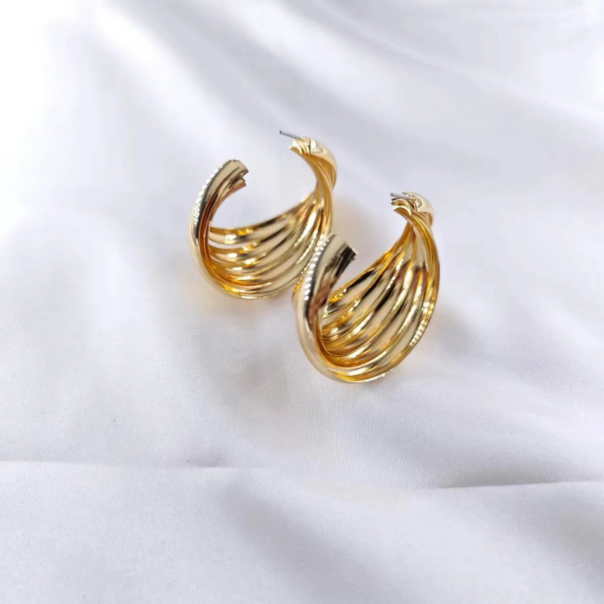 1 Pair Elegant Simple Style Geometric Plating Iron Earrings