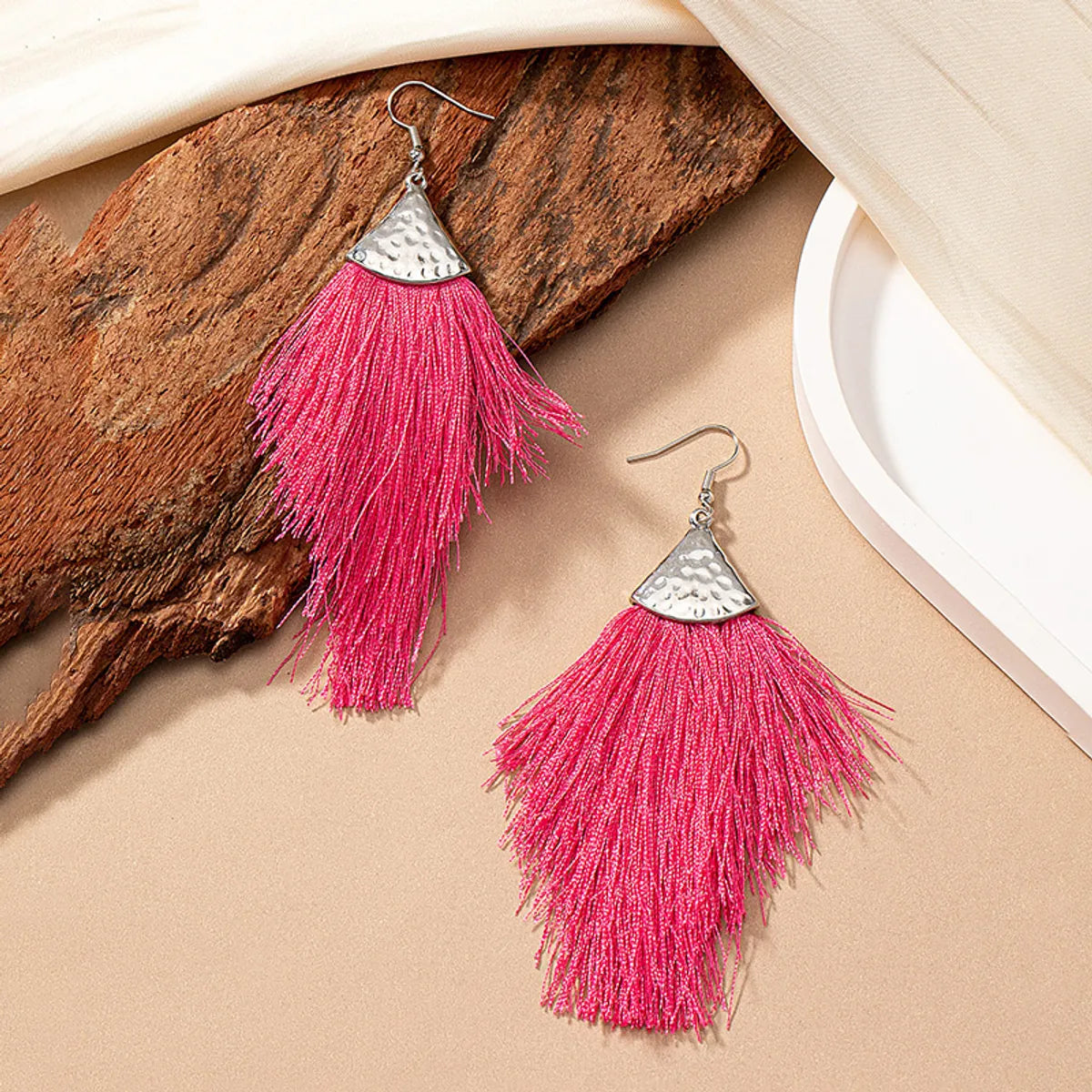 1 Pair Elegant Simple Style Geometric Tassel Plating Alloy Silver Plated Drop Earrings