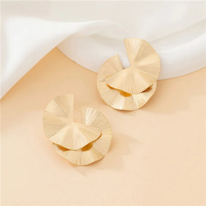 1 Pair Elegant Simple Style Ginkgo Leaf Iron Ear Studs