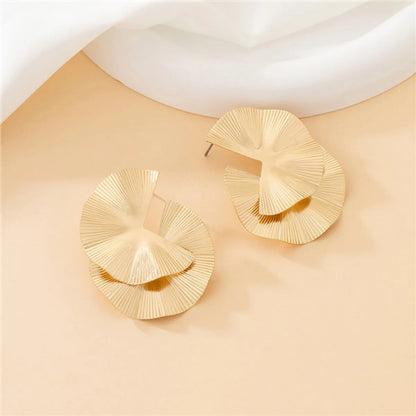 1 Pair Elegant Simple Style Ginkgo Leaf Iron Ear Studs