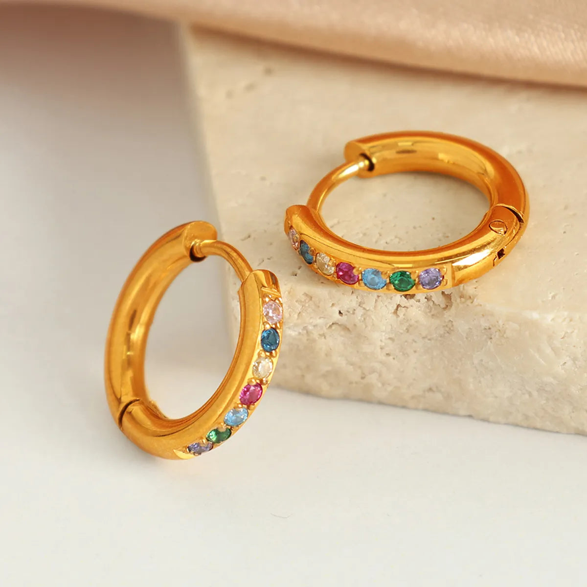 1 Pair Elegant Simple Style IG Style Round Polishing Inlay 304 Stainless Steel Rhinestones 18K Gold Plated Earrings