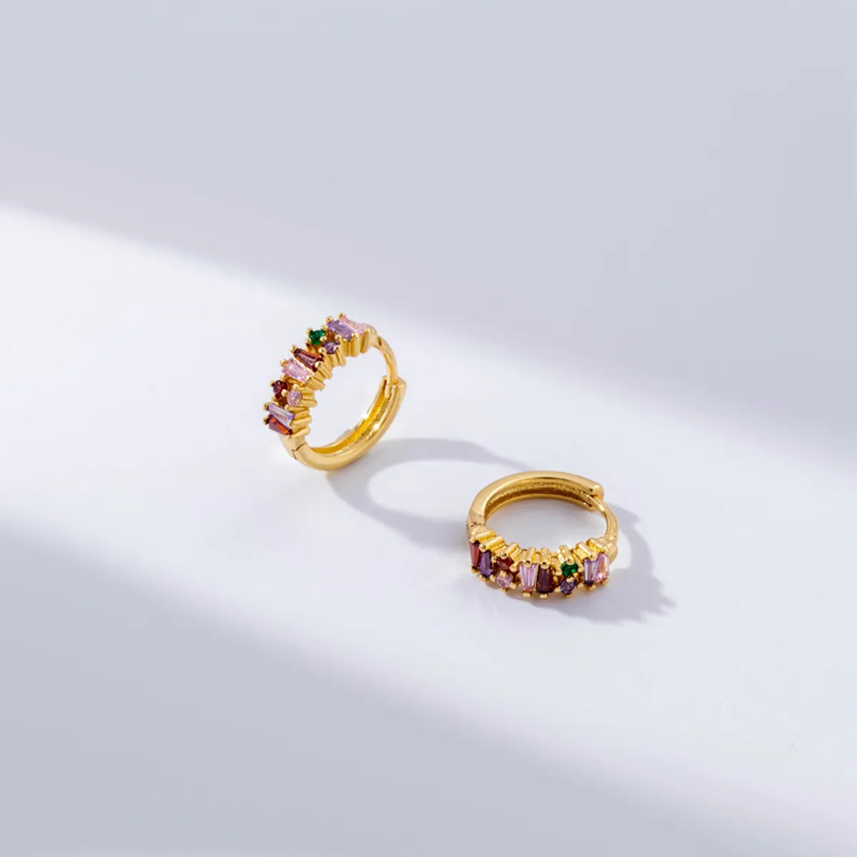 1 Pair Elegant Simple Style Round Plating Inlay Copper Zircon 18k Gold Plated Hoop Earrings