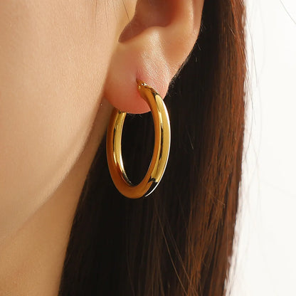 1 Pair Elegant Simple Style Round Polishing Plating Titanium Steel 18K Gold Plated Hoop Earrings