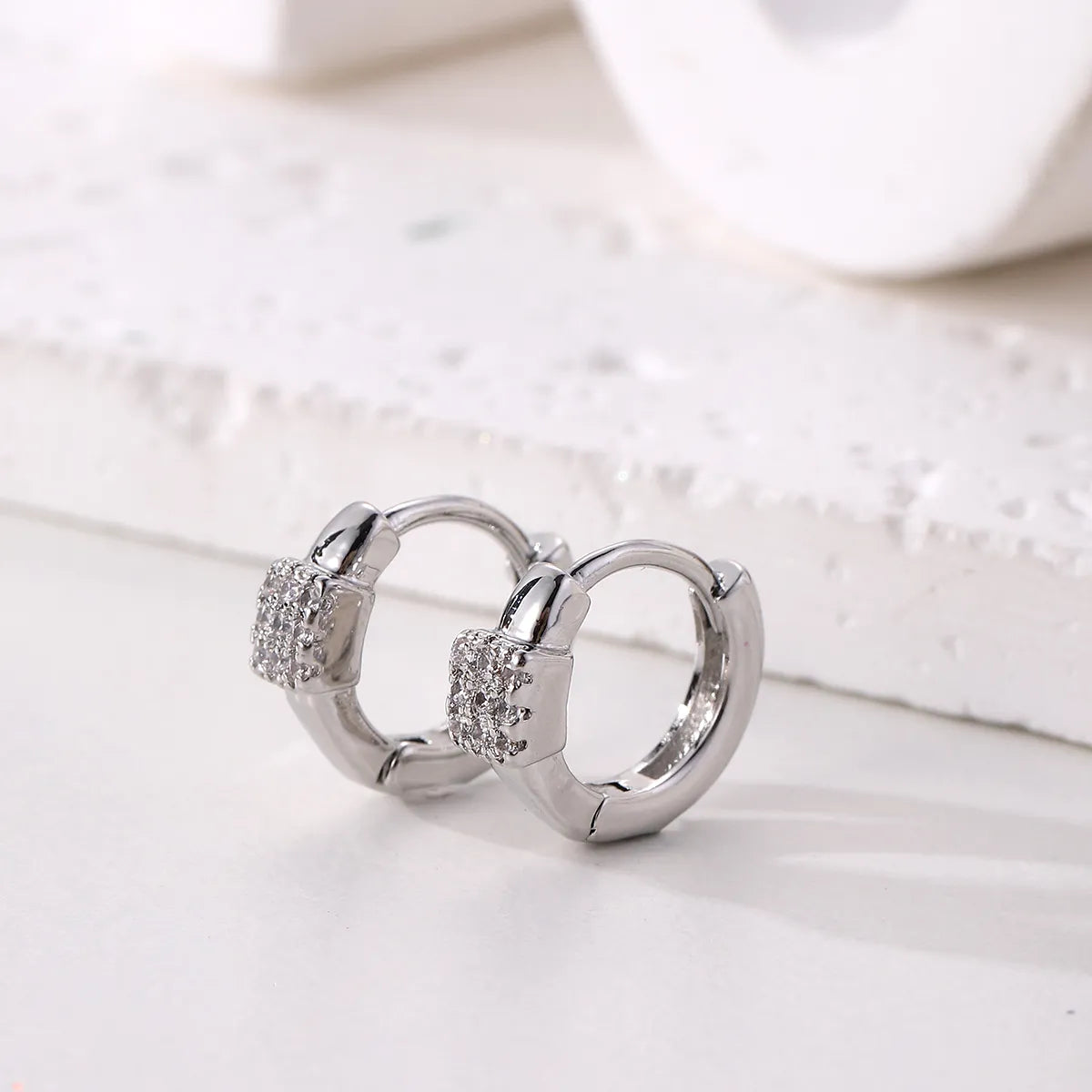 1 Pair Elegant Simple Style Square Copper Zircon White Gold Plated Hoop Earrings