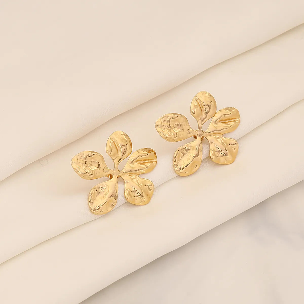 1 Pair Elegant Simple Style Sunflower Flower Plating 304 Stainless Steel 18K Gold Plated Ear Studs