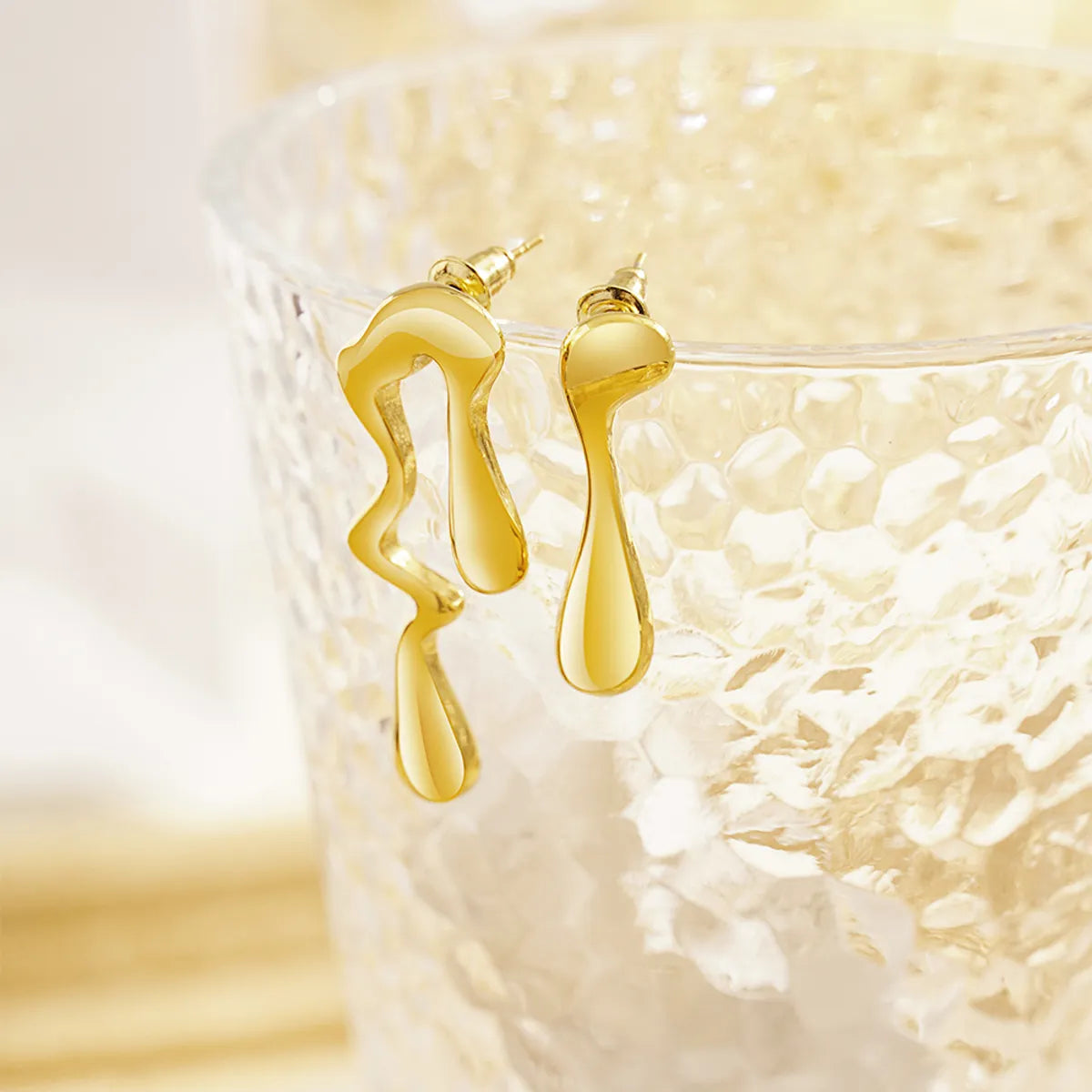 1 Pair Elegant Simple Style Water Droplets Plating Stainless Steel 18k Gold Plated Drop Earrings