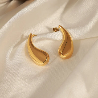 1 Pair Elegant Simple Style Water Droplets Polishing Plating Titanium Steel 18k Gold Plated Ear Studs