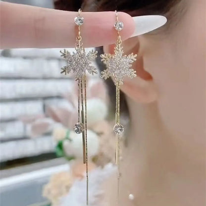 1 Pair Elegant Snowflake Artificial Crystal Drop Earrings