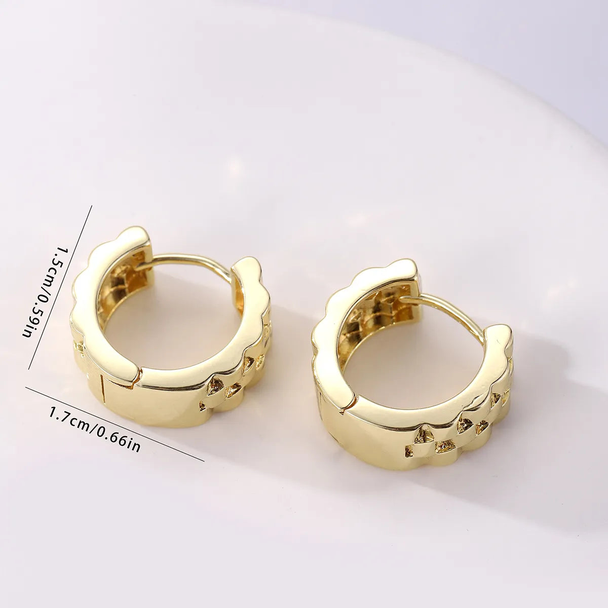 1 Pair Elegant Solid Color Geometric Copper K Gold Plated Hoop Earrings