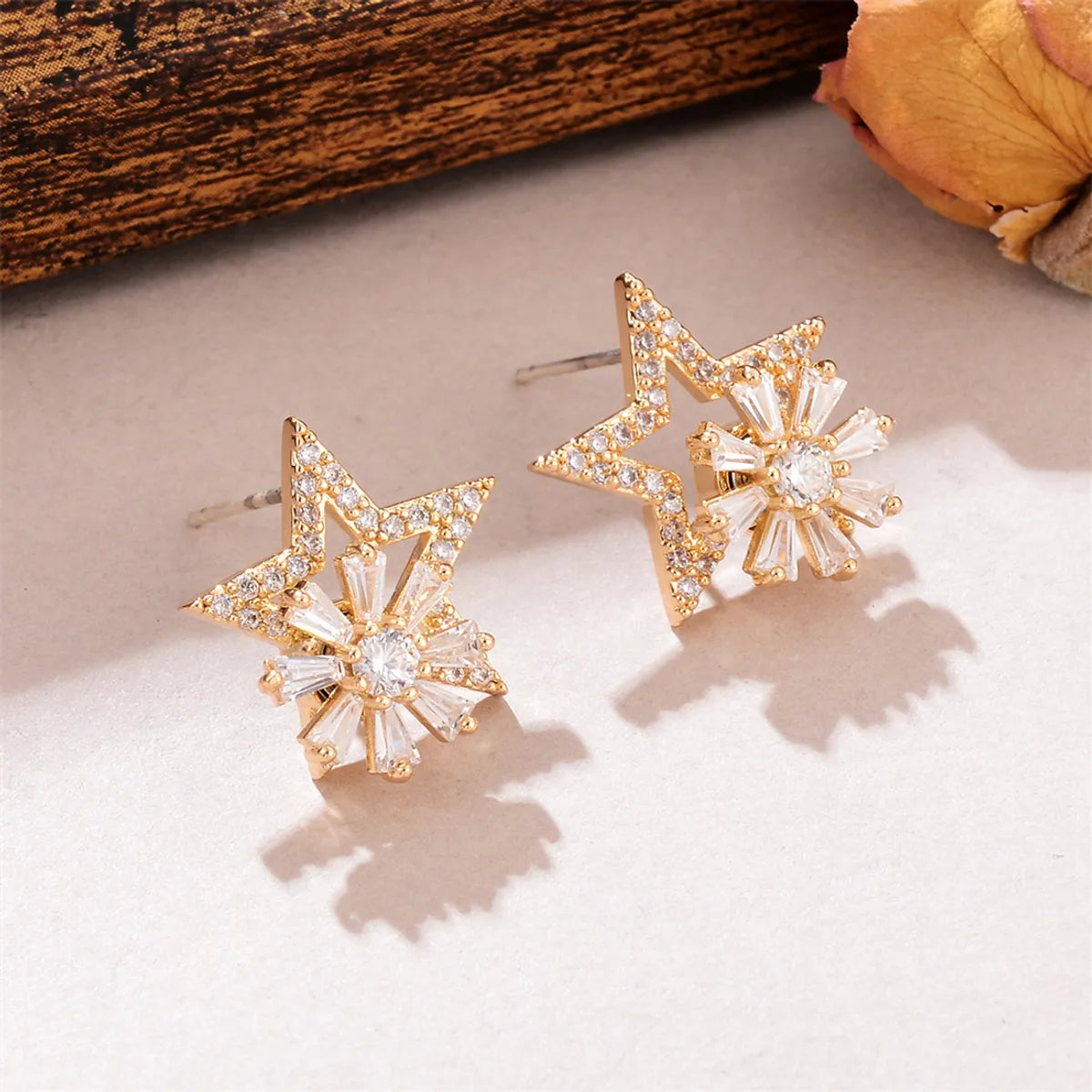 1 Pair Elegant Star Flower Plating Inlay Copper Zircon Gold Plated Ear Studs