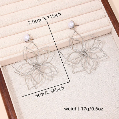 1 Pair Elegant Streetwear Flower Hollow Out Inlay Ferroalloy Zinc Alloy Artificial Pearls Drop Earrings