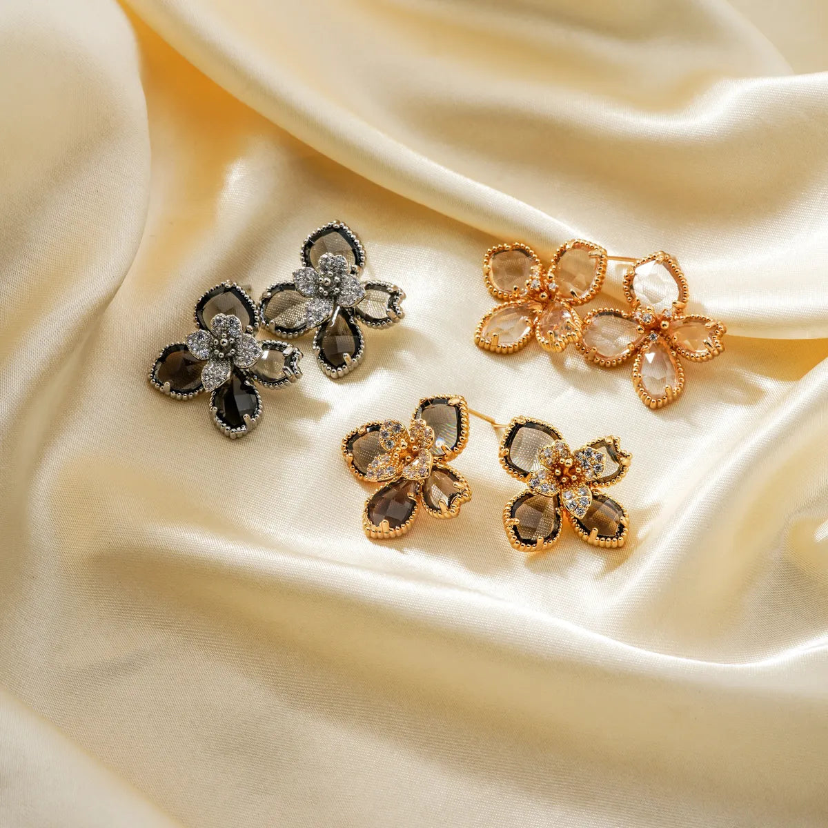 1 Pair Elegant Streetwear Flower Inlay Copper Resin Zircon K Gold Plated Ear Studs