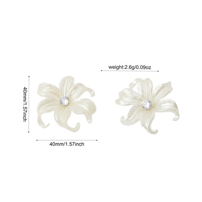 1 Pair Elegant Streetwear Flower Inlay Plastic Zircon Silver Plated Ear Studs