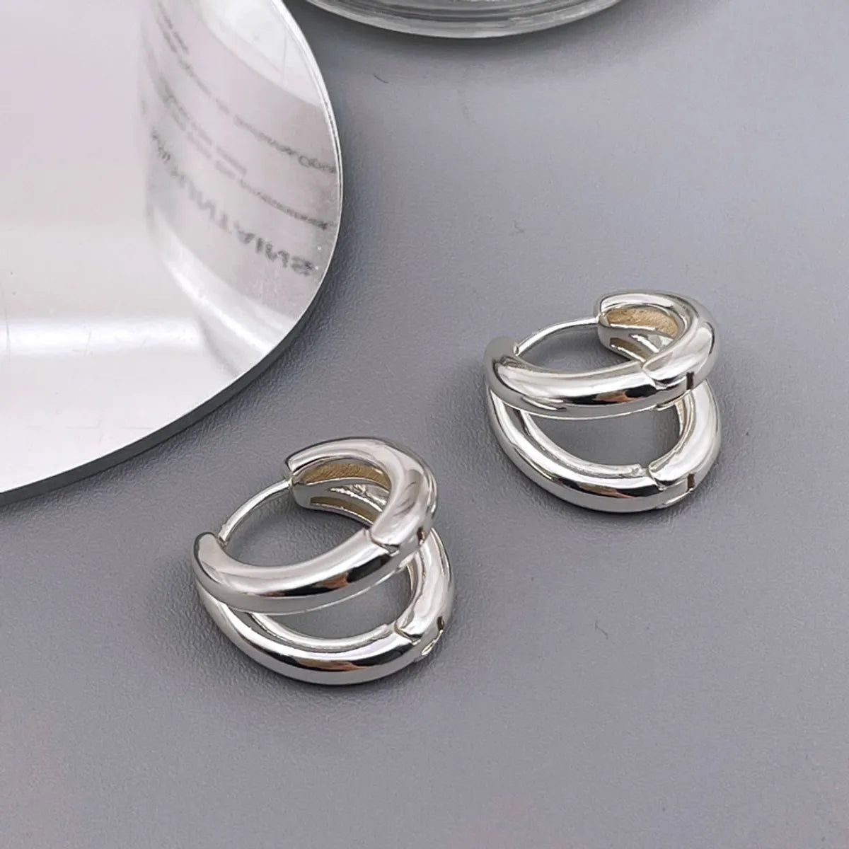 1 Pair Elegant Streetwear Geometric Round Water Droplets Plating Inlay Alloy Rhinestones Hoop Earrings Ear Studs