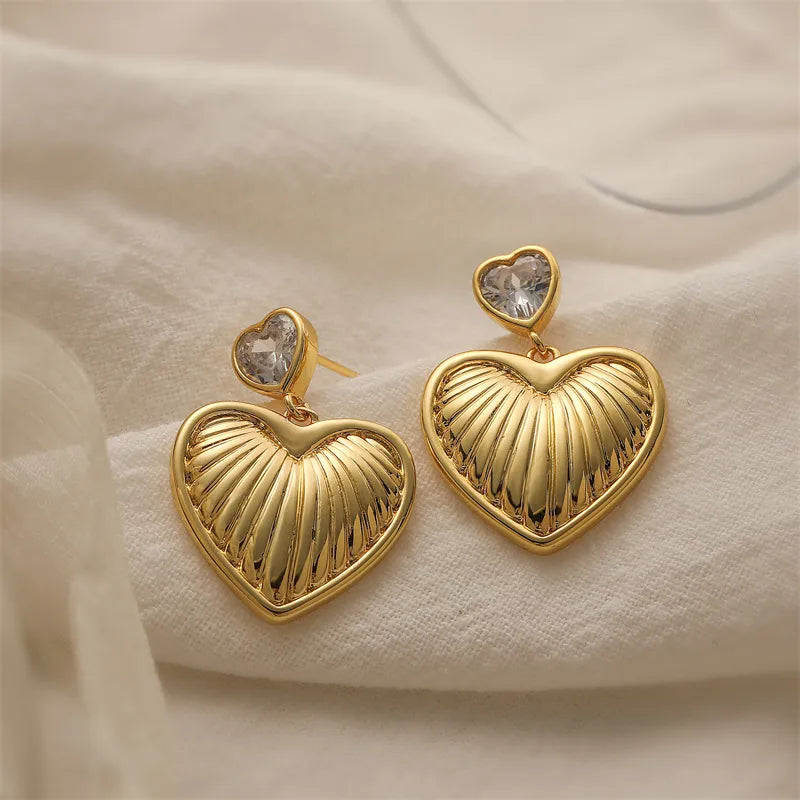 1 Pair Elegant Streetwear Heart Shape Plating Inlay Copper Rhinestones Gold Plated Ear Studs