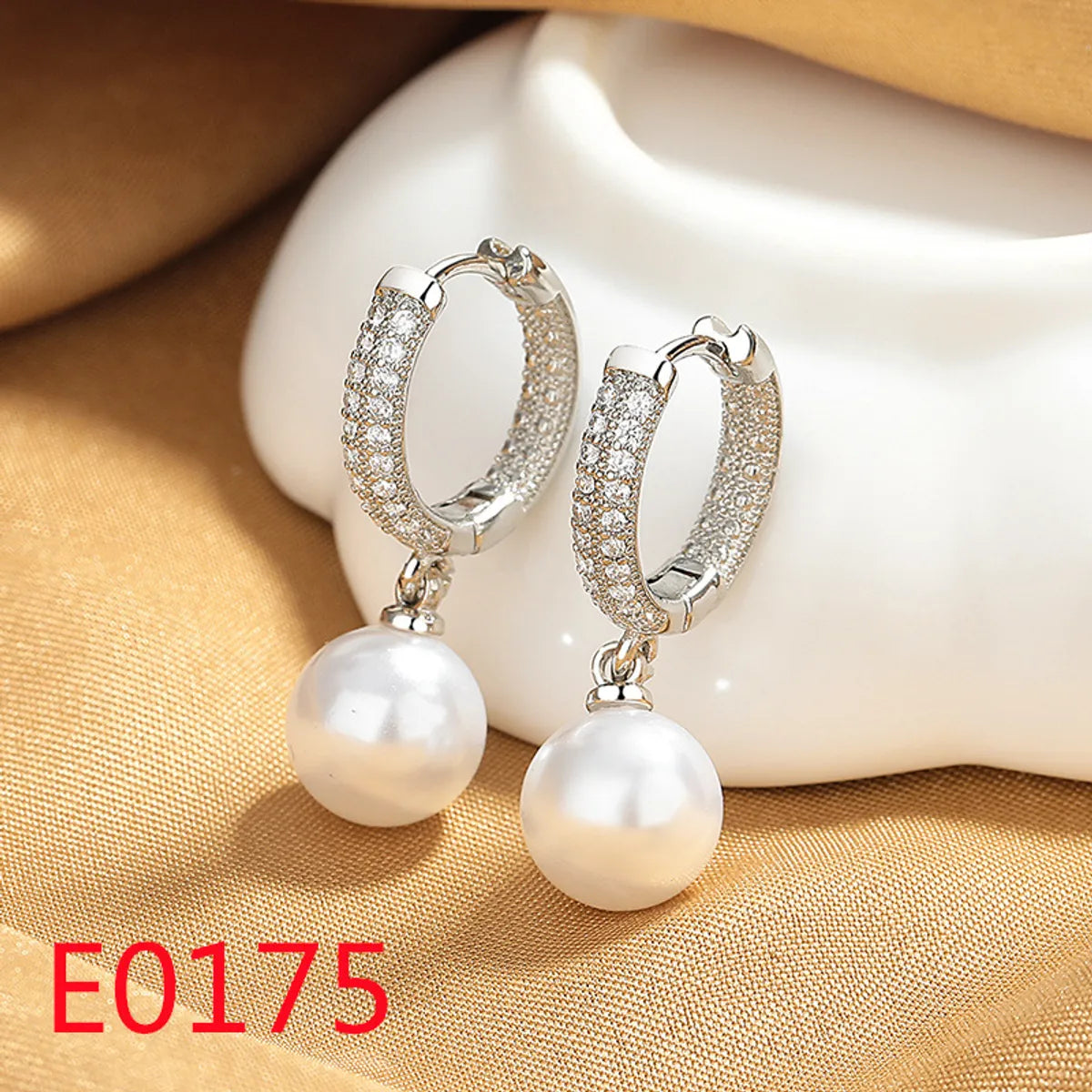 1 Pair Elegant Streetwear U Shape Round Inlay Copper Artificial Pearls Zircon Drop Earrings