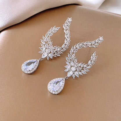 1 Pair Elegant Streetwear Water Droplets Plating Hollow Out Inlay Alloy Rhinestones Drop Earrings