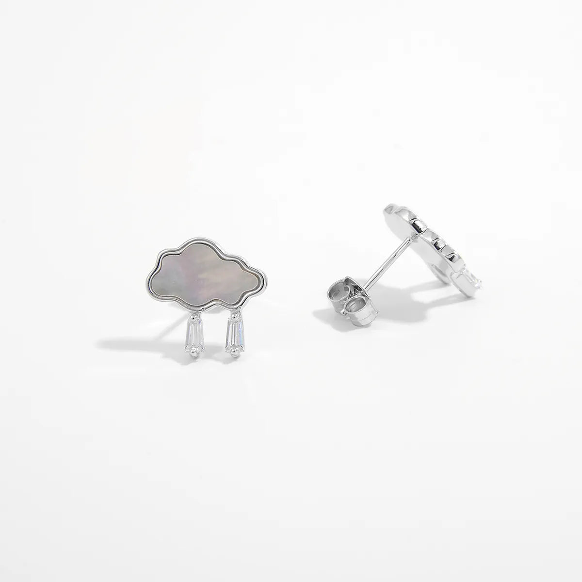 1 Pair Elegant Sweet Clouds Polishing Inlay Sterling Silver Shell Zircon White Gold Plated Rhodium Plated Ear Studs