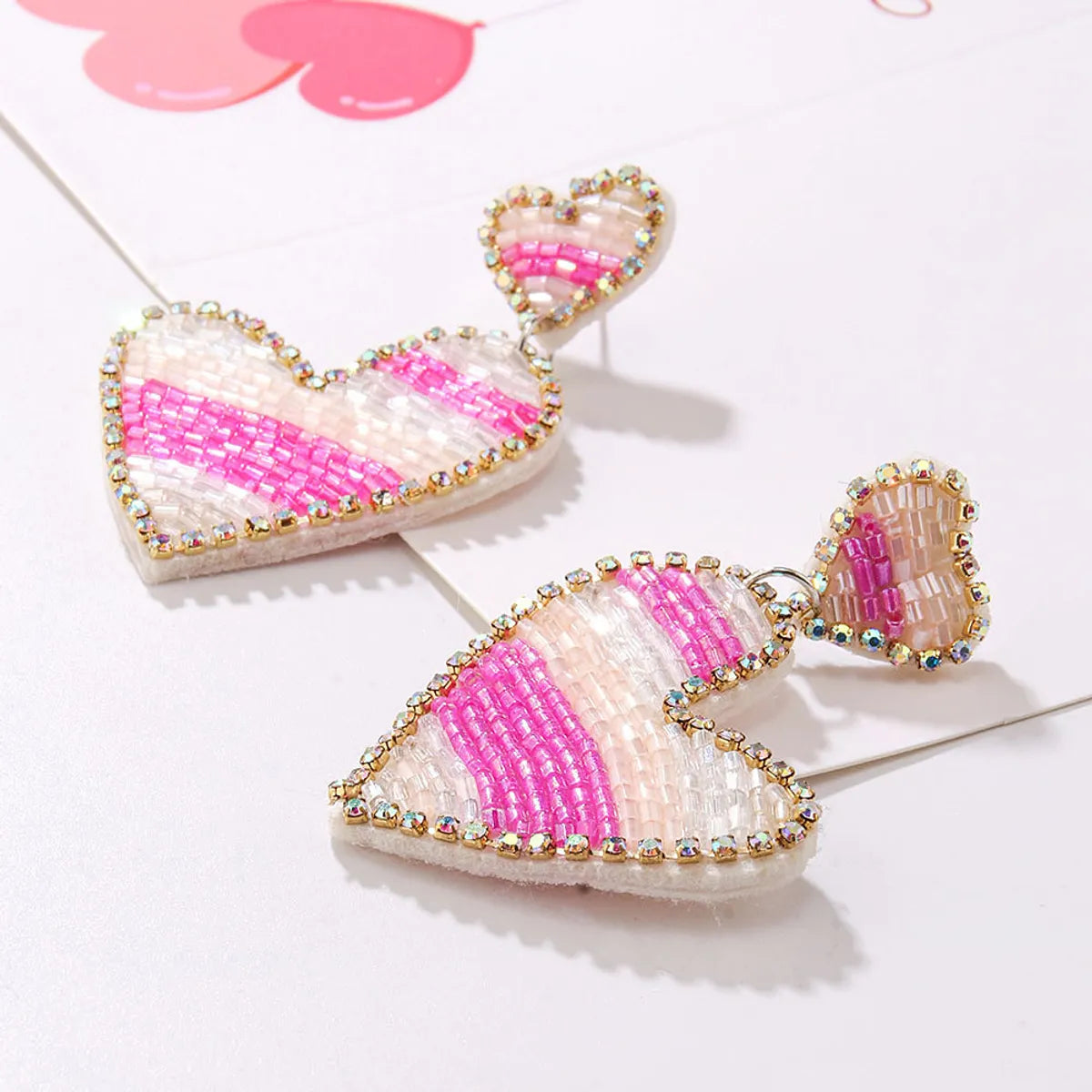 1 Pair Elegant Sweet Heart Shape Beaded Beaded Cloth Drop Earrings