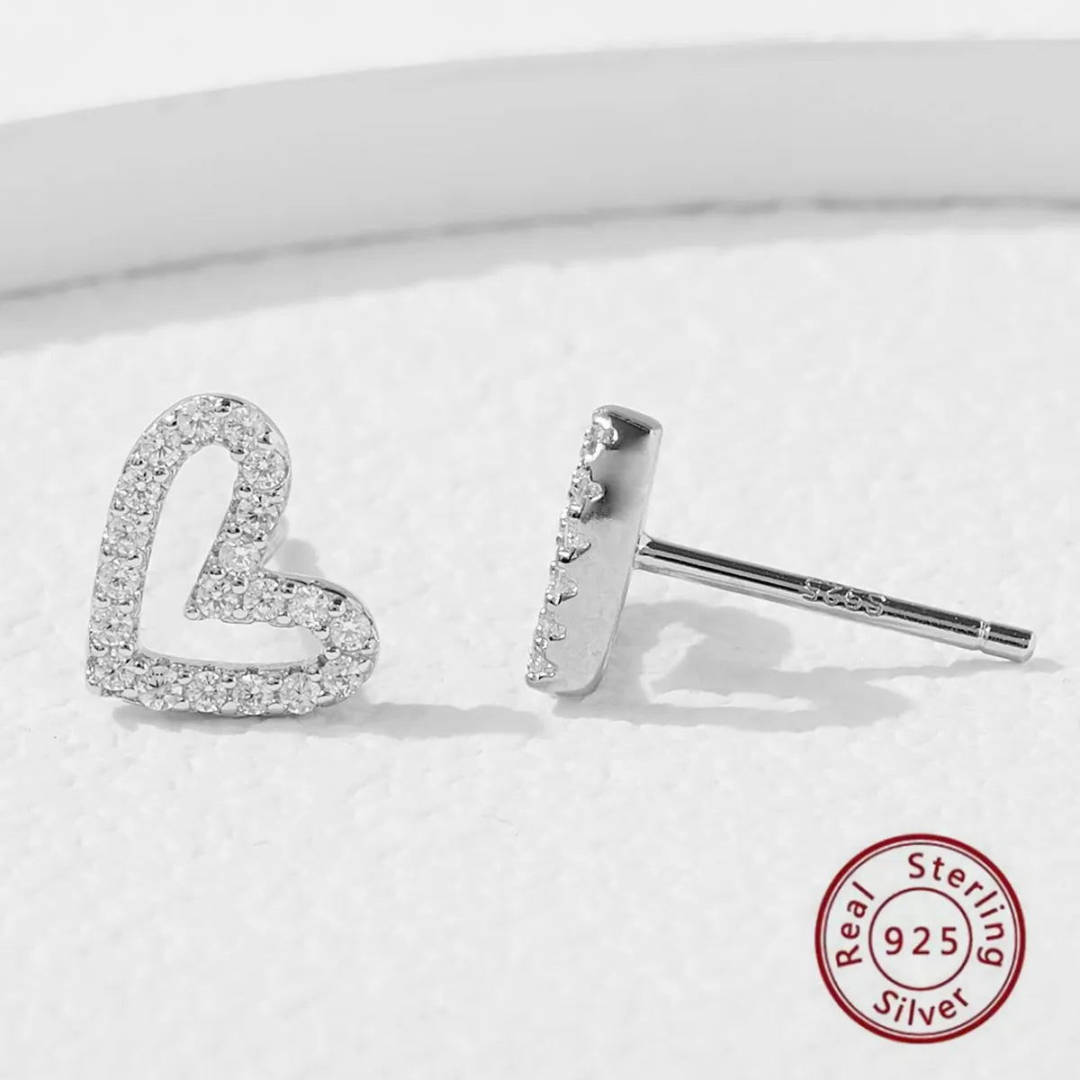 1 Pair Elegant Sweet Heart Shape Inlay Sterling Silver Zircon White Gold Plated Ear Studs