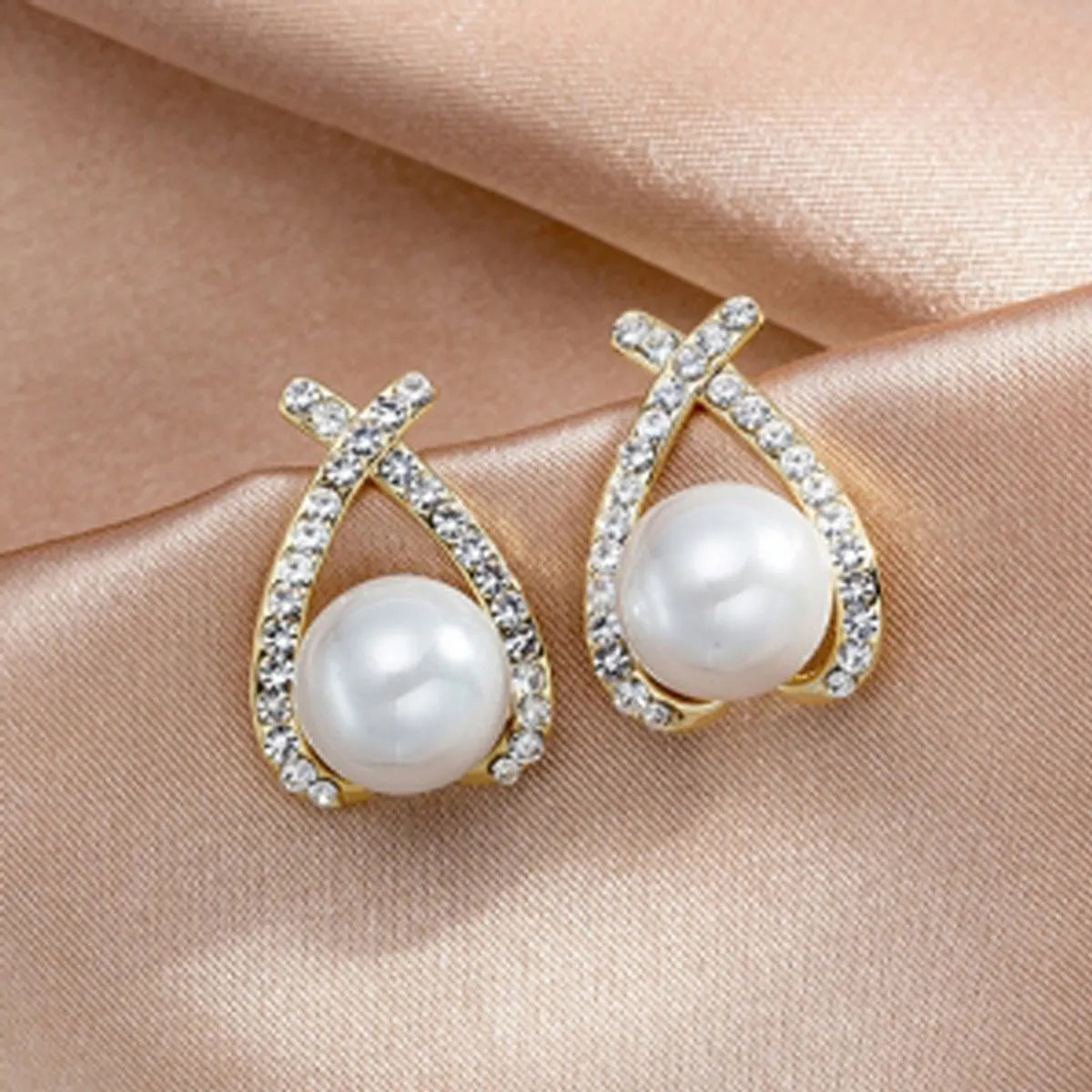 1 Pair Elegant Sweet Square Heart Shape Bow Knot Inlay Imitation Pearl Alloy Rhinestones Earrings