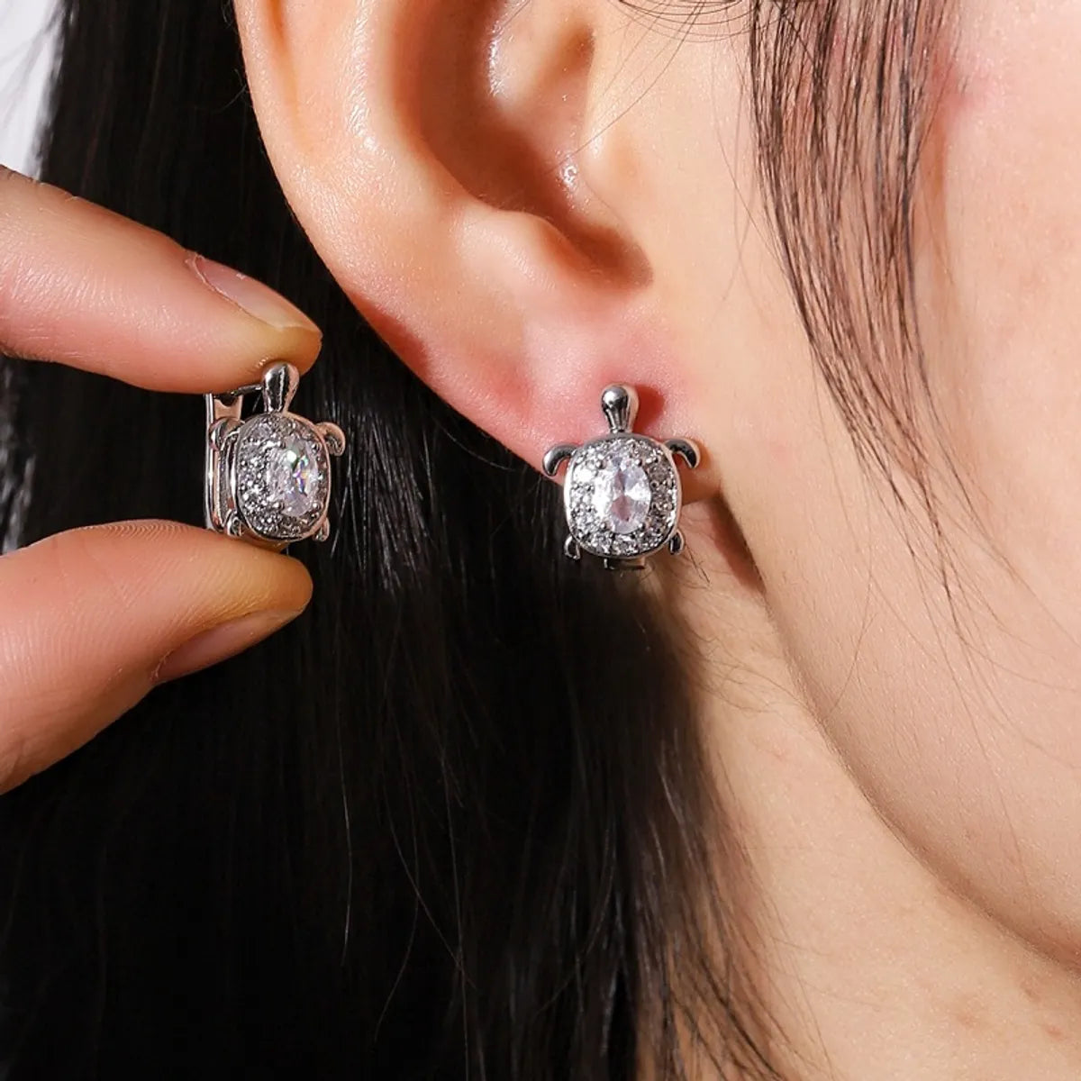 1 Pair Elegant Tortoise Plating Inlay Copper Zircon Earrings