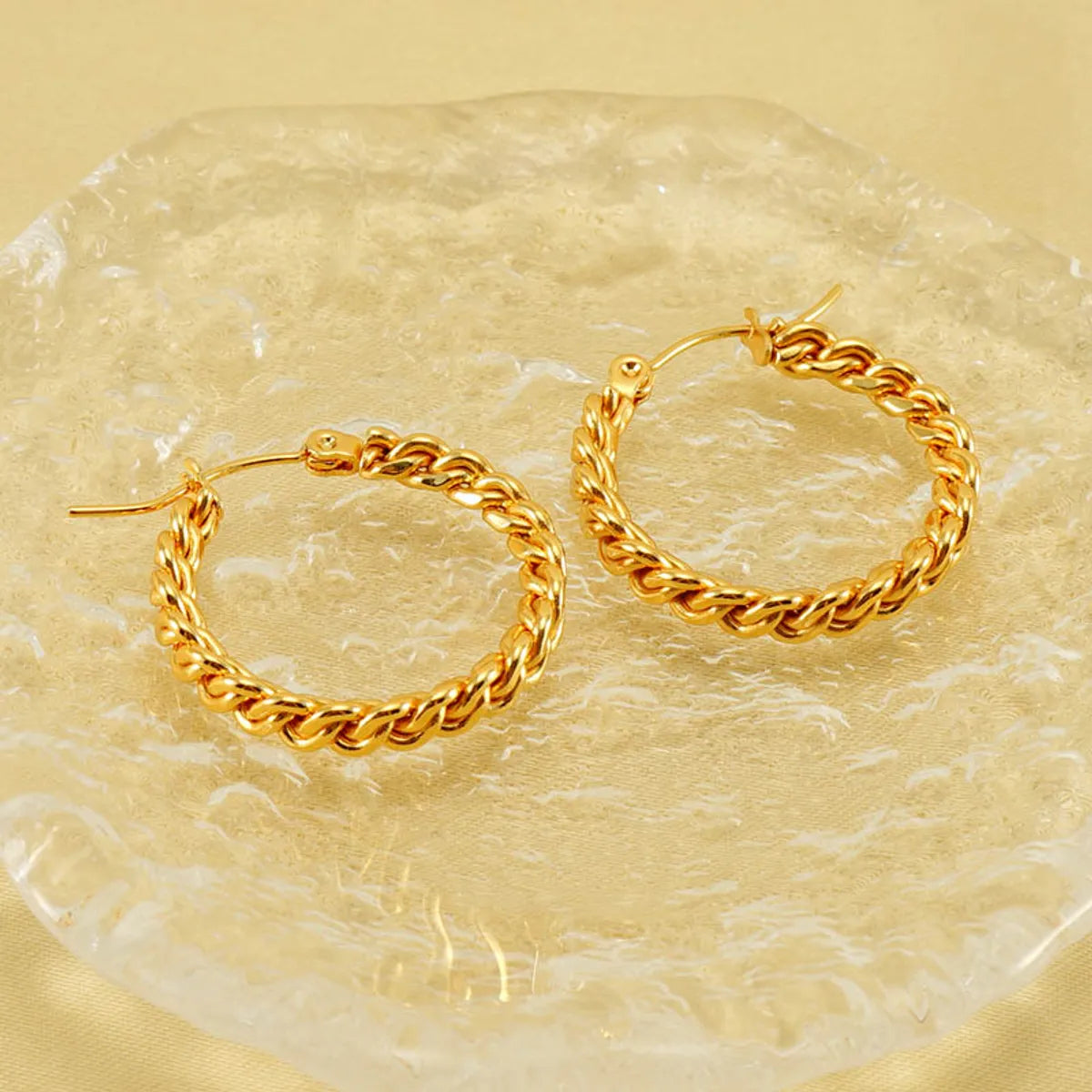 1 Pair Elegant U Shape Plating Stainless Steel Titanium Steel 18K Gold Plated Hoop Earrings