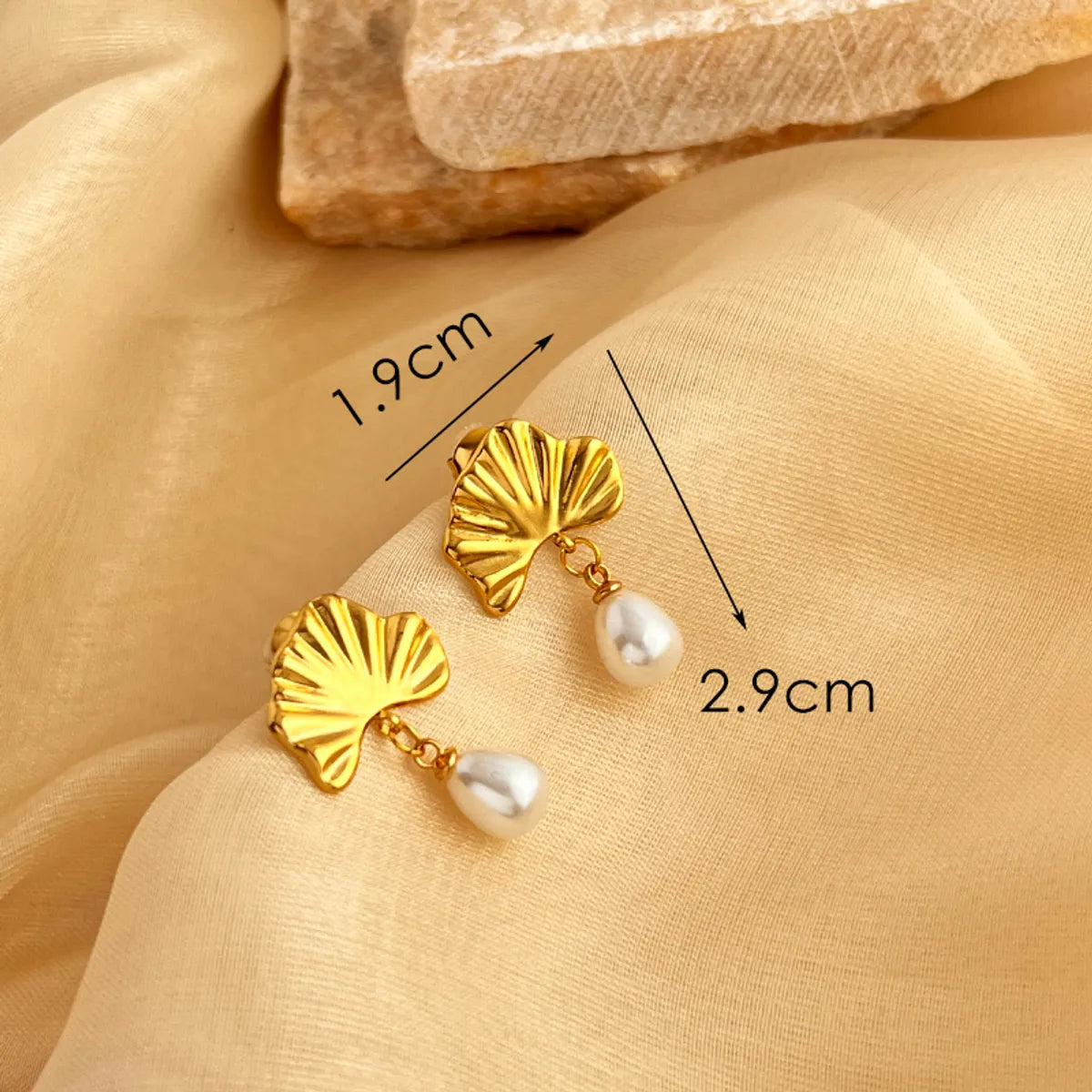 1 Pair Elegant Vacation Flower Polishing 304 Stainless Steel 18K Gold Plated Drop Earrings