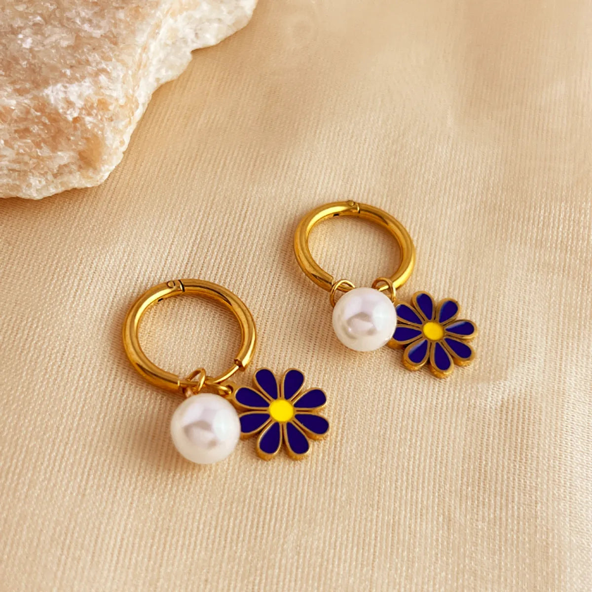 1 Pair Elegant Vacation Flower Polishing Enamel Plating 201 Stainless Steel 18K Gold Plated Drop Earrings