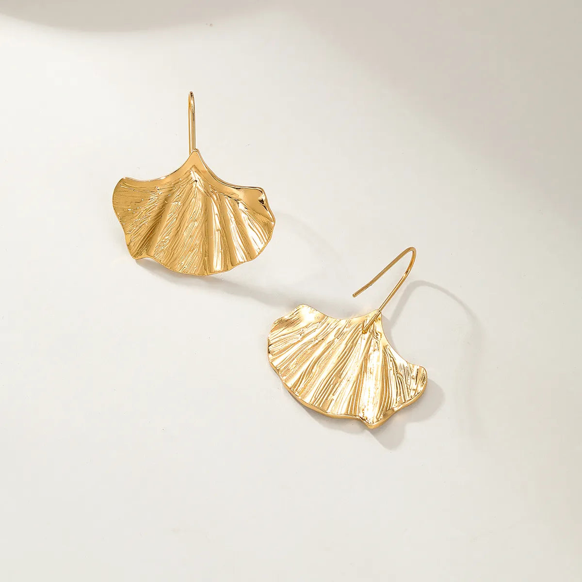 1 Pair Elegant Vacation Sector Ginkgo Leaf Plating Stainless Steel 18k Gold Plated Earrings