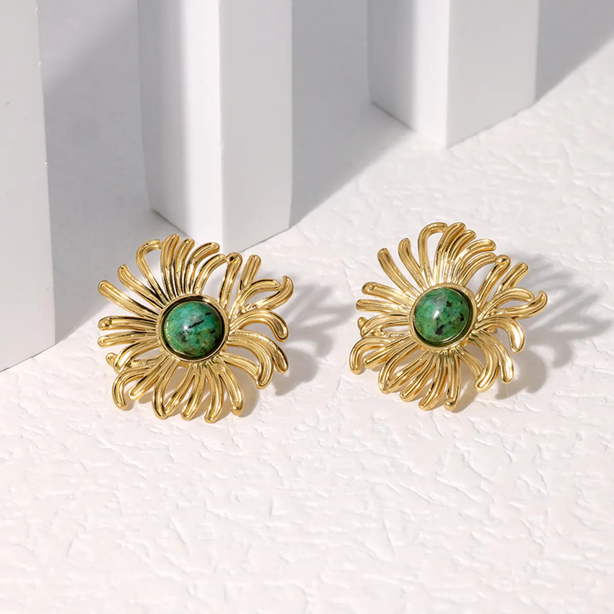 1 Pair Elegant Vintage Style French Style Flower Inlay 304 Stainless Steel Turquoise 18K Gold Plated Ear Studs