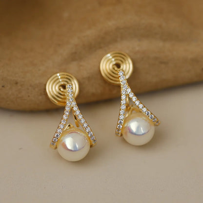 1 Pair Elegant Vintage Style Pearl Plating Inlay Copper Zircon 18K Gold Plated Ear Studs