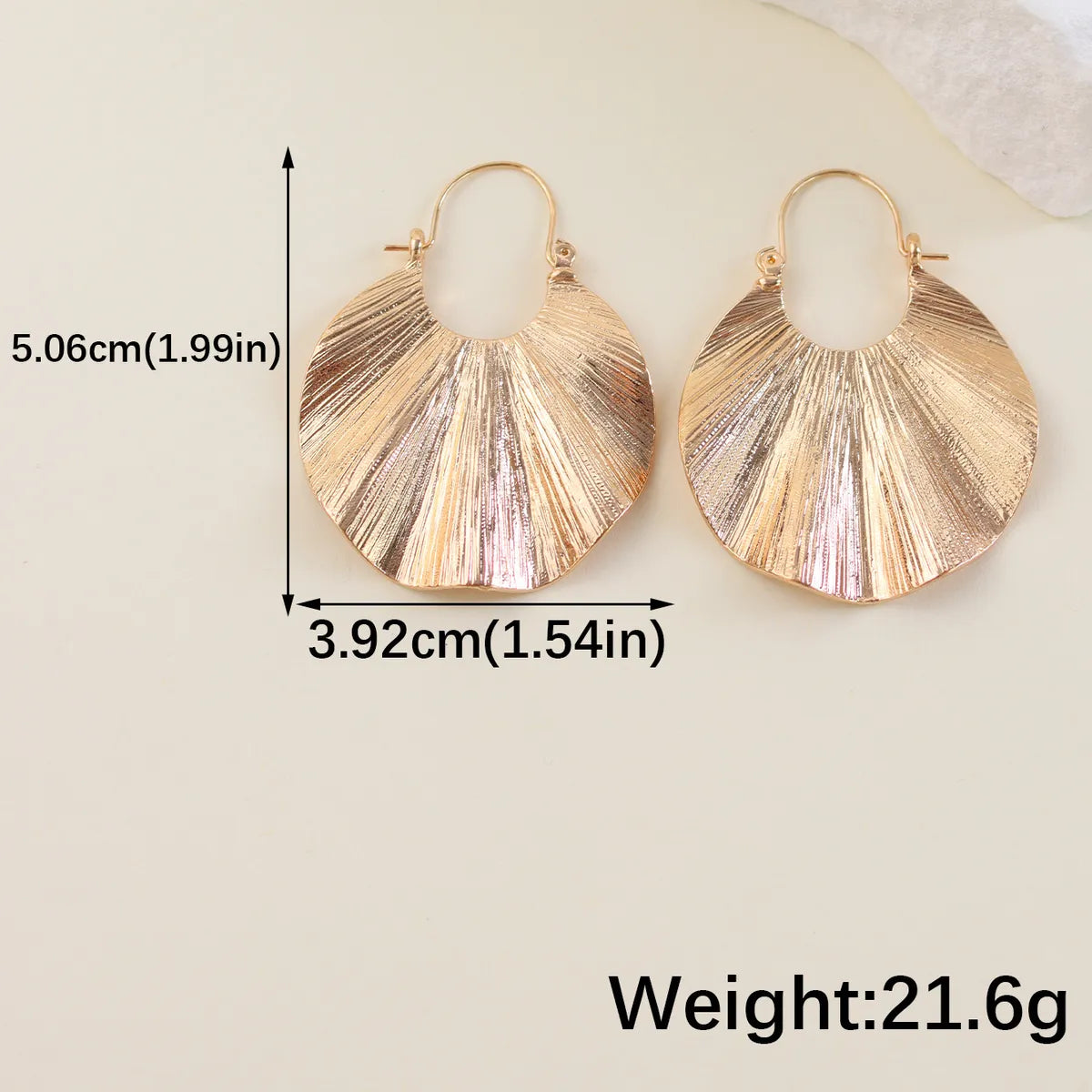 1 Pair Elegant Vintage Style Sector Solid Color Alloy Drop Earrings