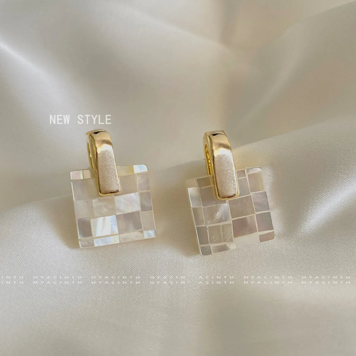 1 Pair Elegant Vintage Style Square Copper 18K Gold Plated Drop Earrings