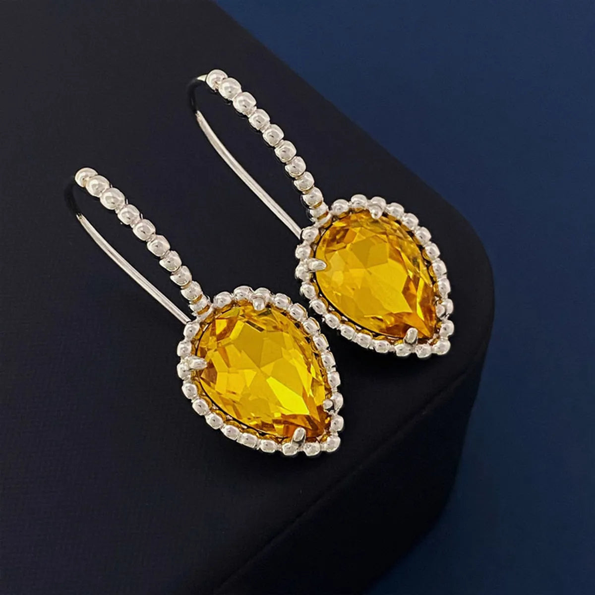 1 Pair Elegant Water Droplets Inlay Artificial Crystal Artificial Crystal 18K Gold Plated Ear Hook