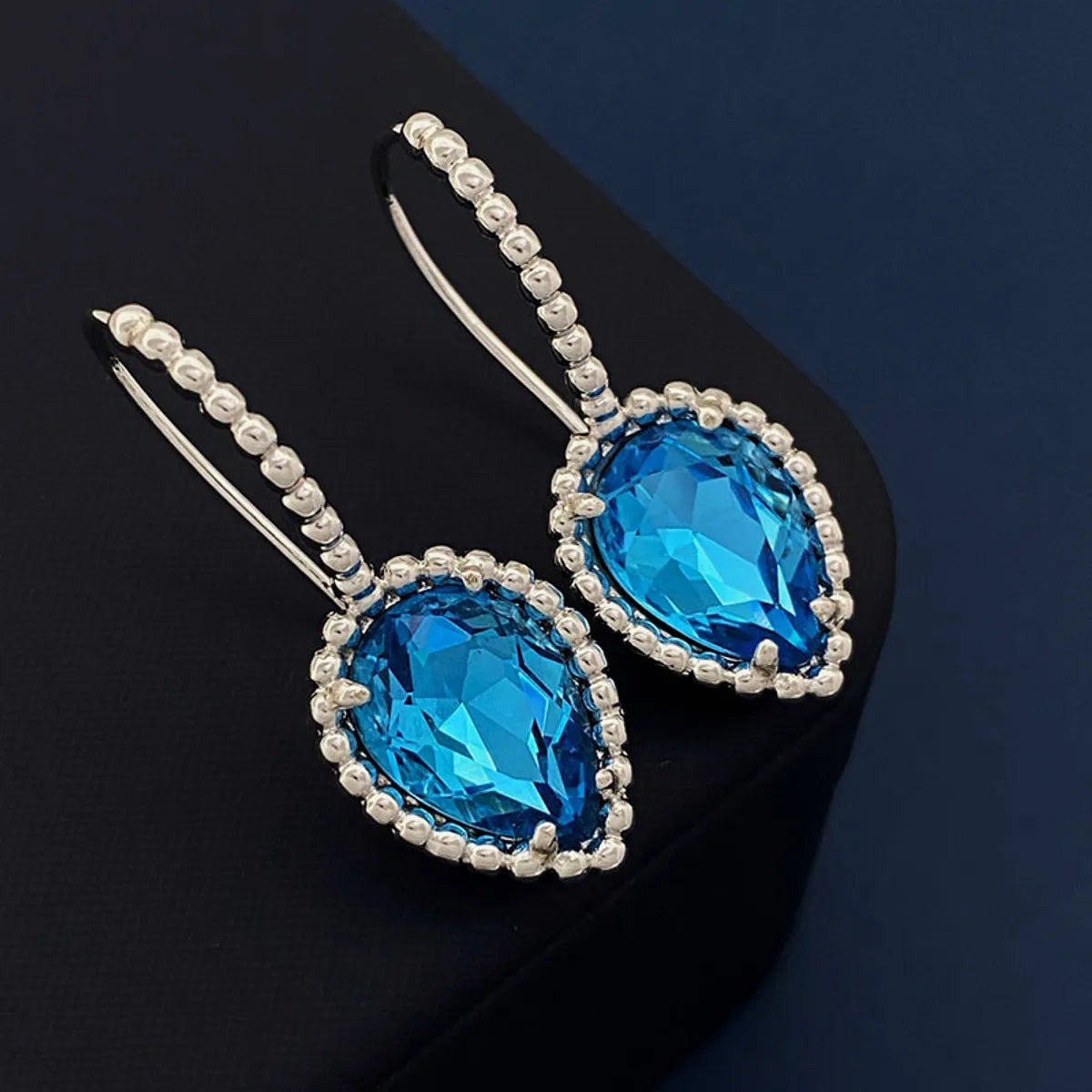 1 Pair Elegant Water Droplets Inlay Artificial Crystal Artificial Crystal 18K Gold Plated Ear Hook