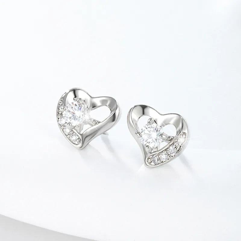 1 Pair Elegant Xuping Simple Style Heart Shape Plating Inlay Copper Alloy Artificial Diamond 18k Gold Plated White Gold Plated Ear Studs