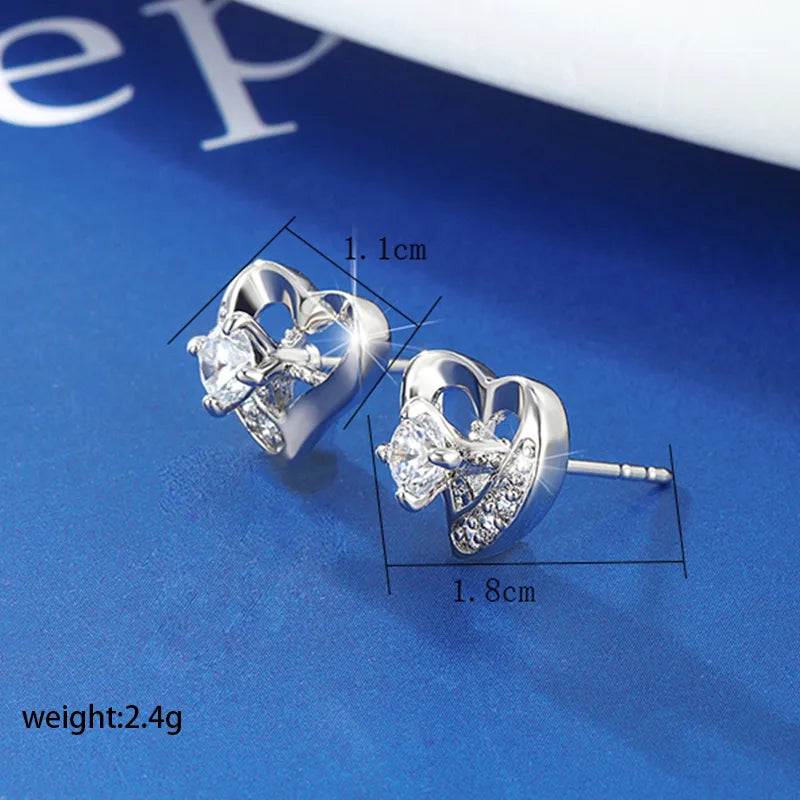 1 Pair Elegant Xuping Simple Style Heart Shape Plating Inlay Copper Alloy Artificial Diamond 18k Gold Plated White Gold Plated Ear Studs