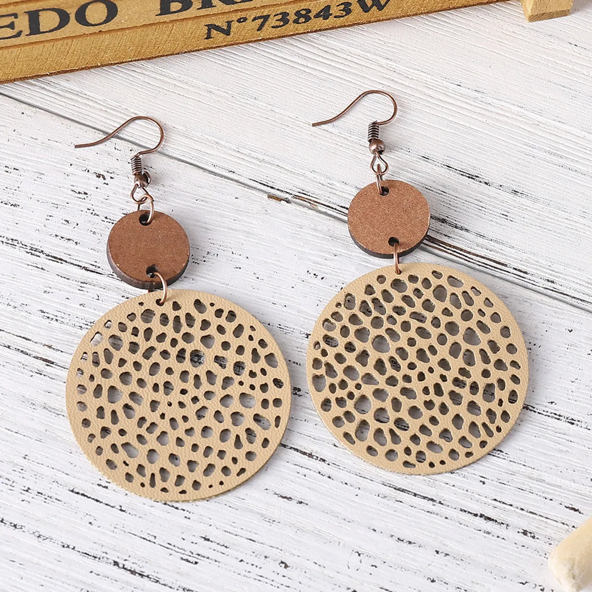 1 Pair Ethnic Style Round Patchwork Hollow Out Stainless Steel Wood Drop Earrings