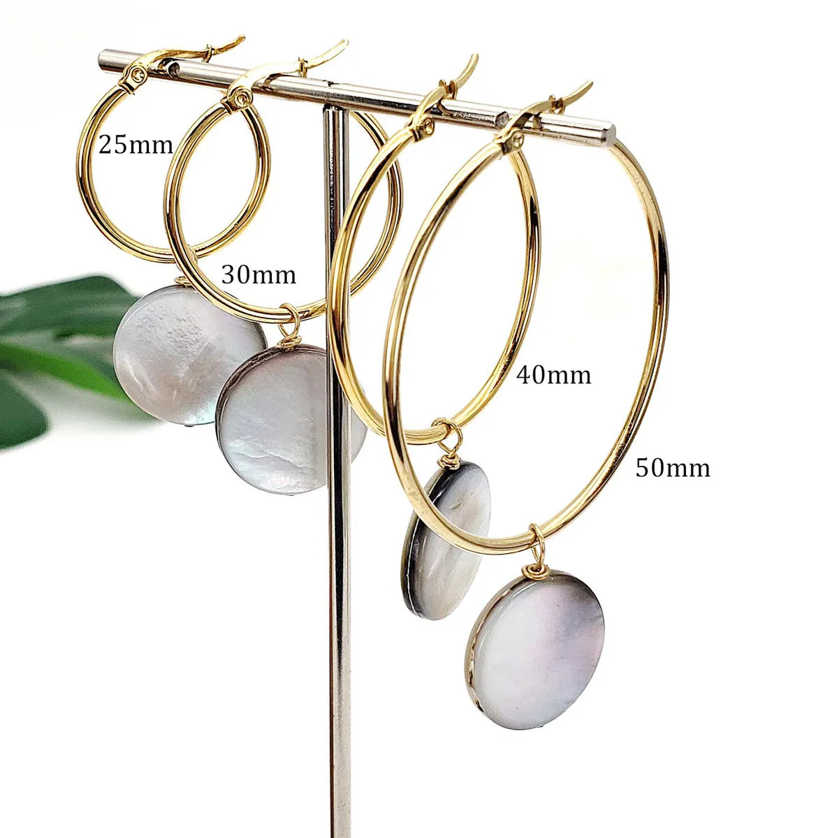 1 Pair Ethnic Style Simple Style Round Stainless Steel Shell Patchwork Earrings