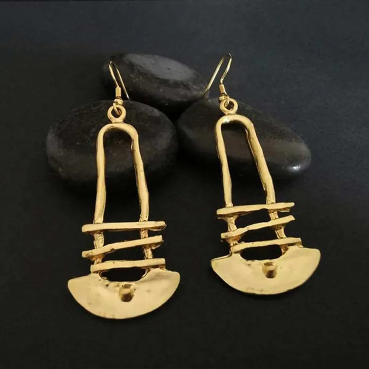 1 Pair Ethnic Style Solid Color Stoving Varnish Alloy Drop Earrings