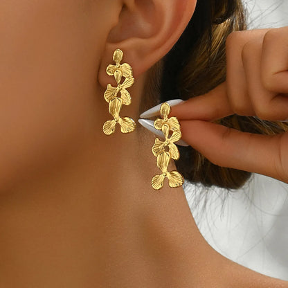 1 Pair Exaggerated French Style Geometric Flower Butterfly Inlay 201 Stainless Steel Pearl 18K Gold Plated Ear Studs